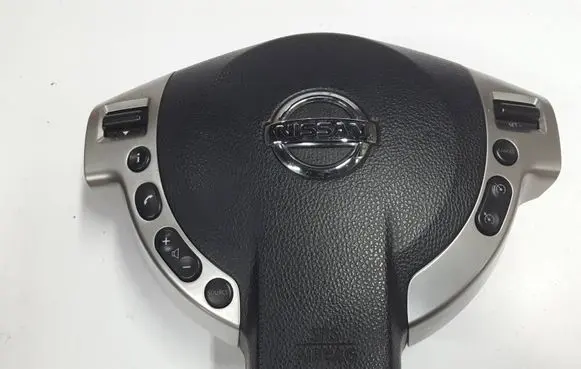 Nissan Qashqai Steering wheel airbag 