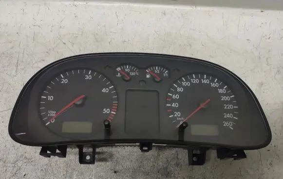 Volkswagen Golf IV Speedometer (instrument cluster) 1J0920806G