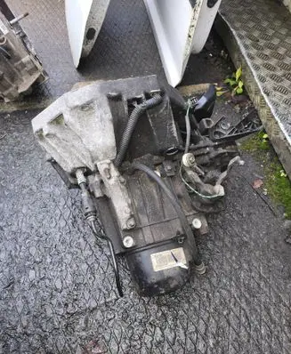 Renault Megane III Manual 5 speed gearbox JR5175 A041896 8200859980