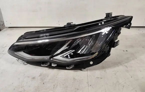 Volkswagen Golf VIII Headlight/headlamp 90150890 5H1941005C