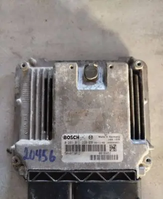 Iveco Daily 35.8 - 9 Engine control unit/module 504073032 0281011228