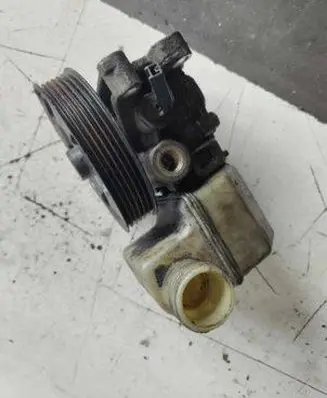 Mazda 6 Power steering pump