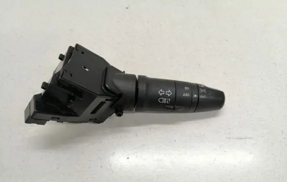 Nissan Almera Tino Indicator stalk 25540AV620