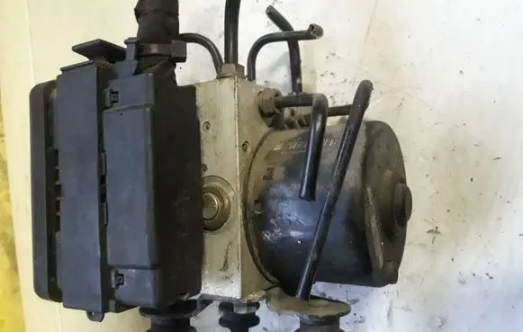 Audi A3 S3 8P ABS Pump 1K0907379Q