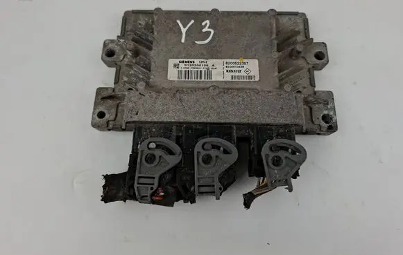 Renault Clio IV Engine control unit/module 8200522357 S120200105A
