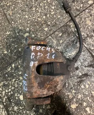 Ford Focus C-MAX Front brake caliper