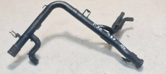 Hyundai i30 Engine coolant pipe/hose 256412A100