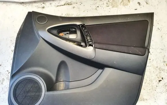 Toyota RAV 4 (XA30) Front door card panel trim 6771742020