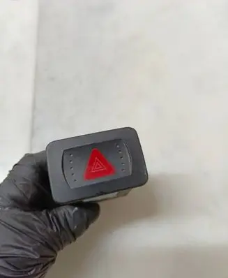Volkswagen Golf IV Hazard light switch 1J0953235J PA66GF30