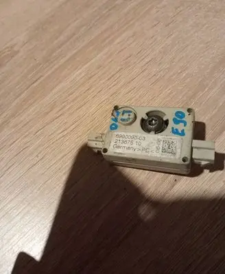 BMW 5 F10 F11 Antenna control unit 699009003
