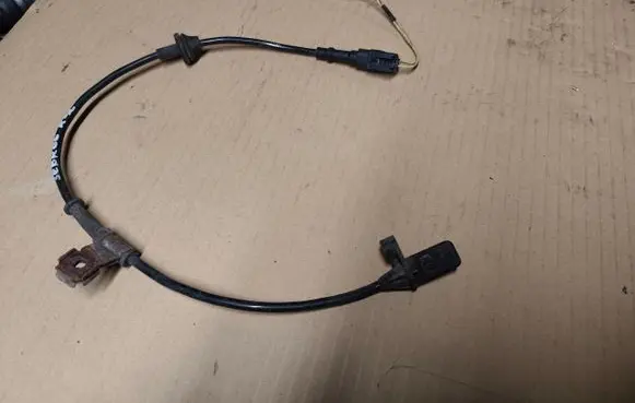 Chrysler Sebring (ST-22 - JR) ABS rear brake sensor 4764720AA