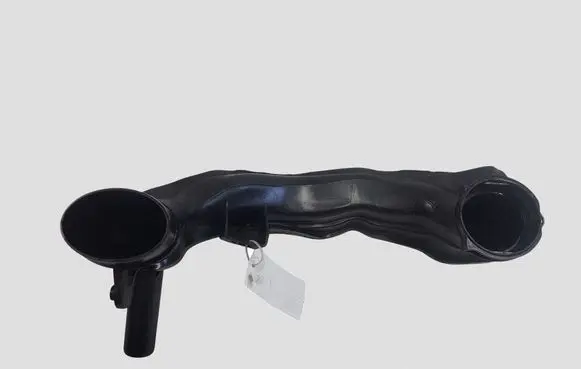 Volvo V40 Intercooler hose/pipe 31370135