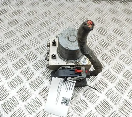Volkswagen Transporter - Caravelle T6 ABS Pump 7LB614517A 7LB614517