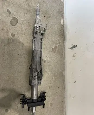 BMW X4M F98 Steering wheel axle 6896187