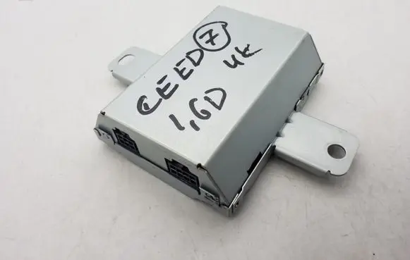 KIA Ceed USB socket connector 961201H700 A2C53211534