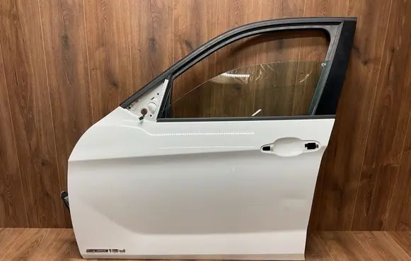 BMW X1 E84 Front door 9628745