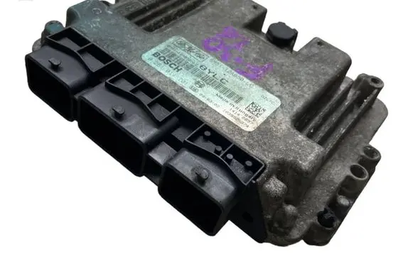 Ford Focus Engine control unit/module 8M5112A650LC 0281011701 1039S25974