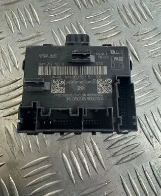 Audi Q7 4M Door control unit/module 4M1959793B