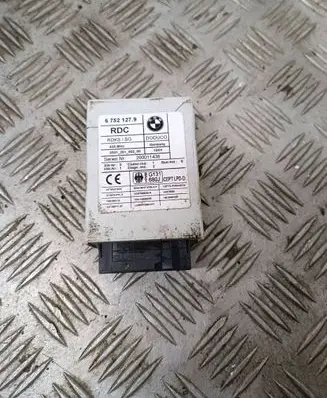 BMW 5 E39 Tire pressure control unit 67521279 200011438 053120100200
