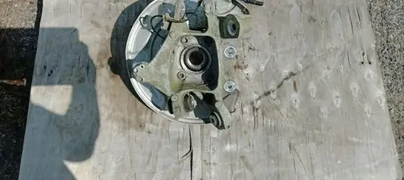 BMW 7 G11 G12 Front wheel hub 62165410
