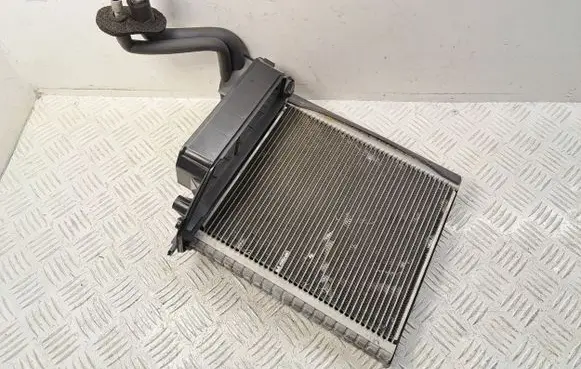 Toyota Avensis T250 Air conditioning (A/C) radiator (interior) 8850105080 8871005380