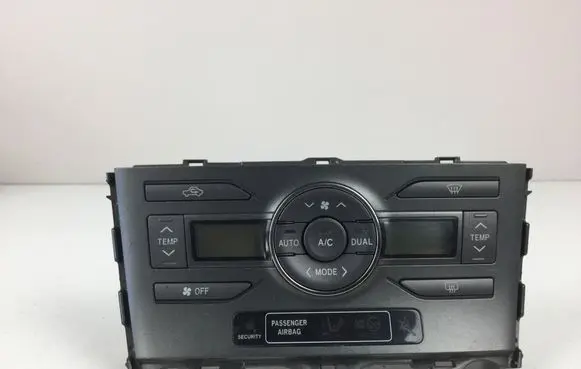 Toyota Auris 150 Climate control unit 5590002231