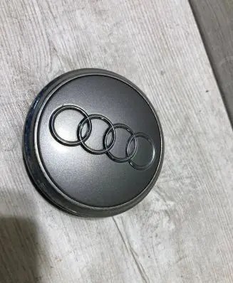 Audi A8 S8 D3 4E Original wheel cap 4L0601170