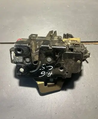 Audi A6 S6 C5 4B Rear door lock PA6630F