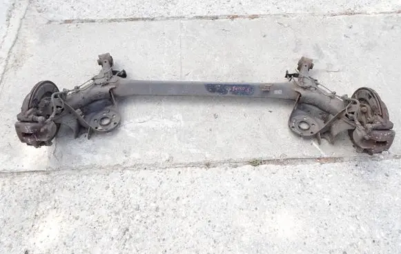 Toyota Verso Rear axle beam grqq