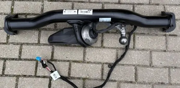 Mercedes-Benz E W214 Tow bar a2143100600