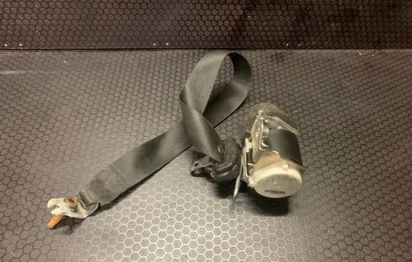 Ford S-MAX Rear seatbelt 611B69G