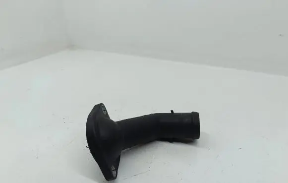 Volkswagen Golf VI Engine coolant pipe/hose 06a121121