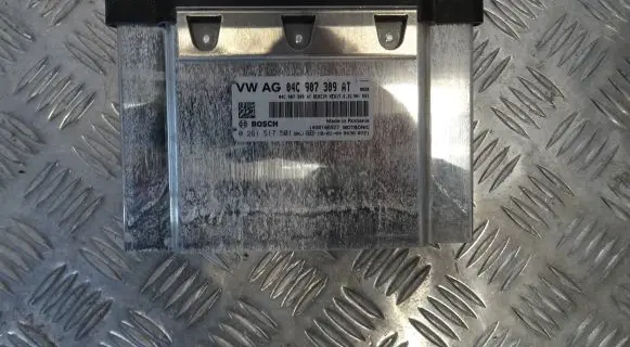 Seat Arona Engine control unit/module 04C907309AT 0261S17501