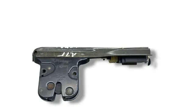 Audi TT Mk1 Tailgate/trunk/boot lock/catch/latch 8N0827505B