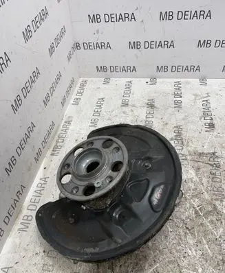 Mercedes-Benz C W205 Rear wheel hub