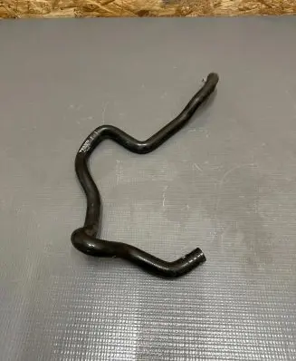 Volvo XC90 Engine coolant pipe/hose 31338391