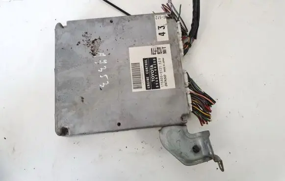 Toyota Avensis Verso Engine control unit/module 8966144300 175800-5121