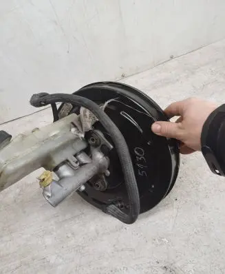 Renault Scenic II - Grand scenic II Brake booster 8200157453