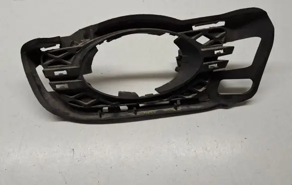 Mercedes-Benz C W204 Front fog light trim/grill 2048852423 A2048852423