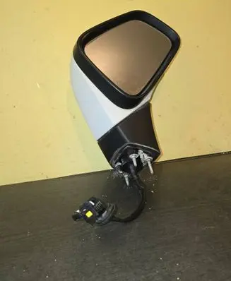 Opel Mokka Front door electric wing mirror E9026673 E9036673