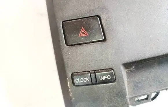 Mazda 5 Hazard light switch