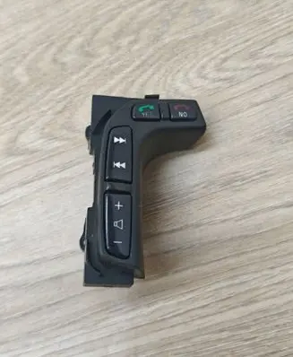 Volvo S80 Steering wheel buttons/switches 30642026