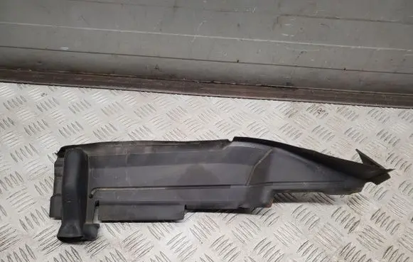 Audi Q3 8U Fender end trim 8U0821170