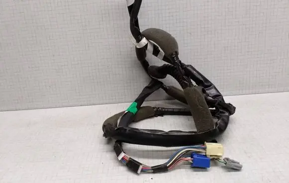 Toyota Corolla E120 E130 Tailgate/trunk wiring harness 8218402120
