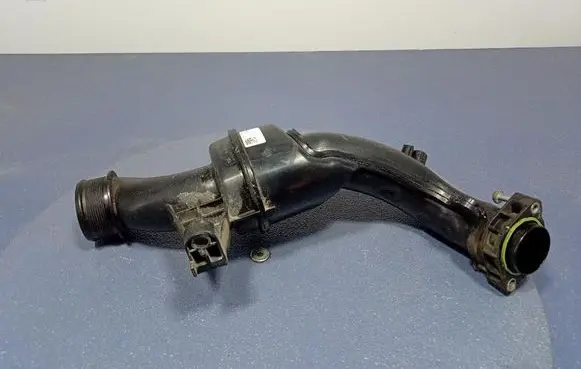 Air intake hose/pipe
