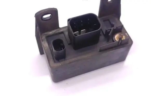 Mercedes-Benz Sprinter W901 W902 W903 W904 Glow plug pre-heat relay
