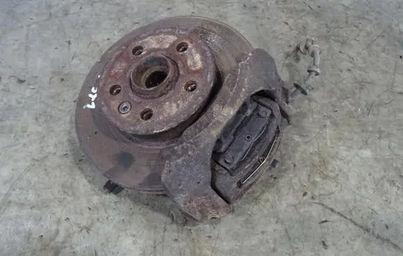 Volkswagen Transporter - Caravelle T4 Front wheel hub