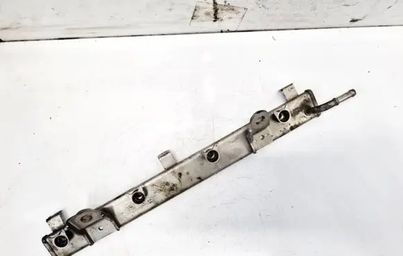 Suzuki SX4 Fuel main line pipe