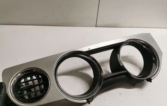 Dashboard trim