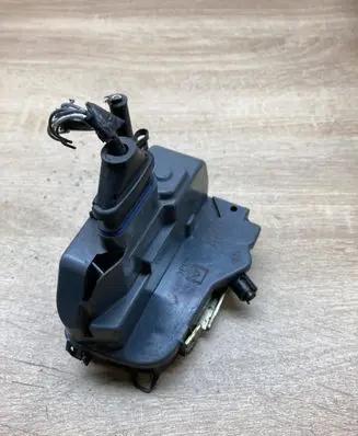 Renault Laguna II Rear door lock 009153 DBQ514
